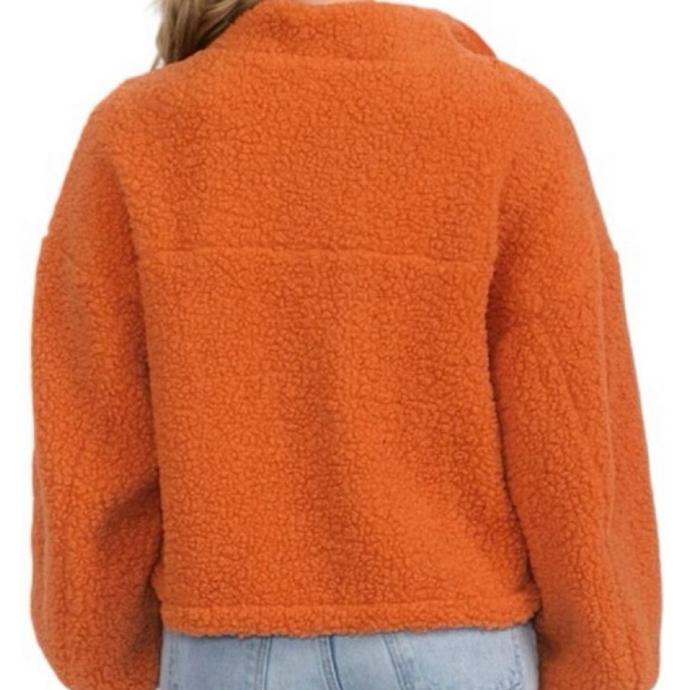 NWT Women’s Zip up Sherpa Jacket
Sizes SM/MED/LG - Picture 3 of 13